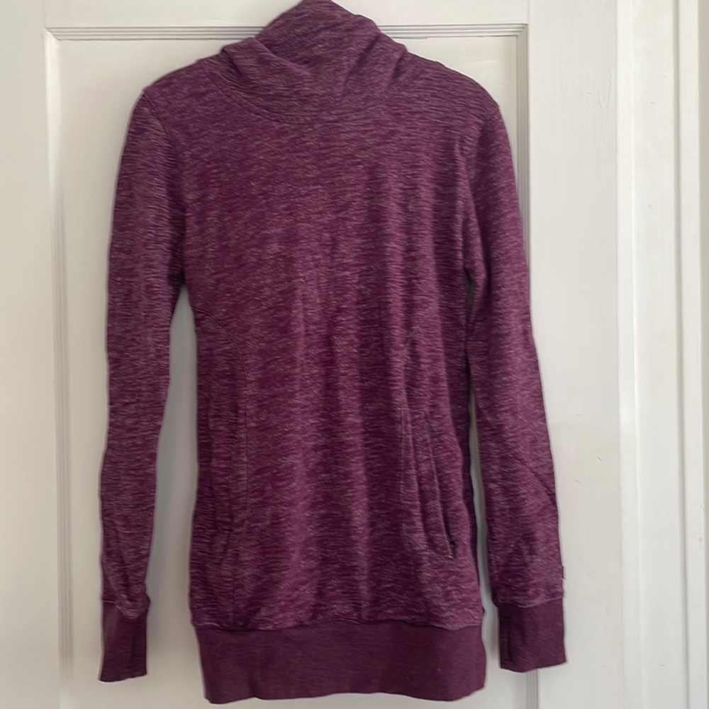 Women’s Volcom Sweatshirt Size Small